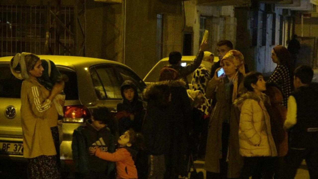 Hatay depremi Diyarbakır'da da hissedildi: Serumla dışarı kaçtı