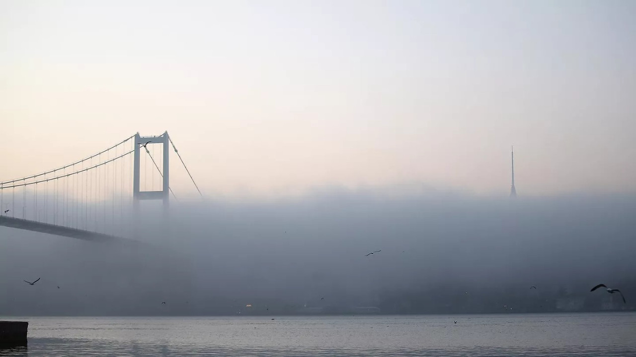 İstanbul Boğazı'nda gemi trafiği durdu