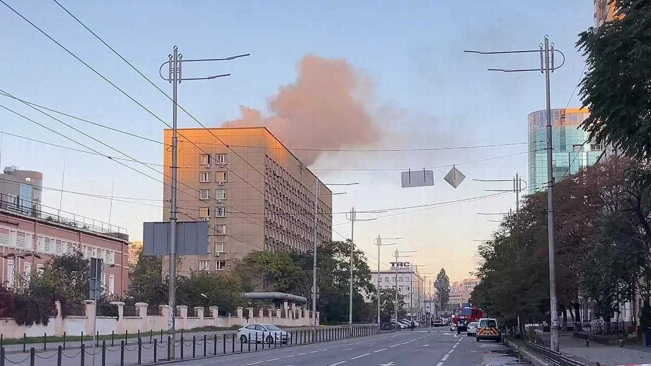 Kiev’de büyük patlama! Siren sesleri yükseliyor
