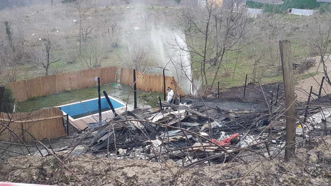 Yangın çıkan bungalov 2 gence mezar oldu