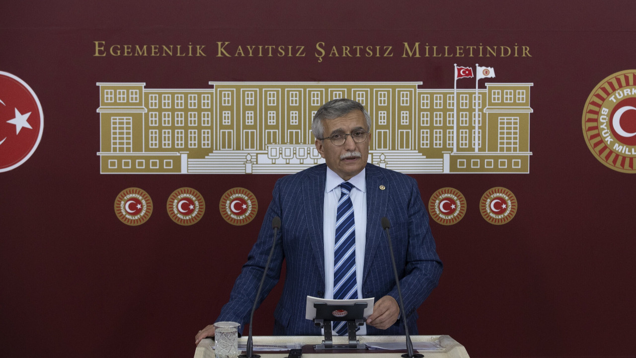 AK Partili vekil, Beşiktaş kongre üyeliğinden istifa etti