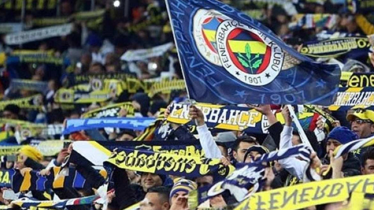 ''Hükümet istifa'' sloganı atan Fenerbahçe taraftarına ''seyirden men'' tebligatı