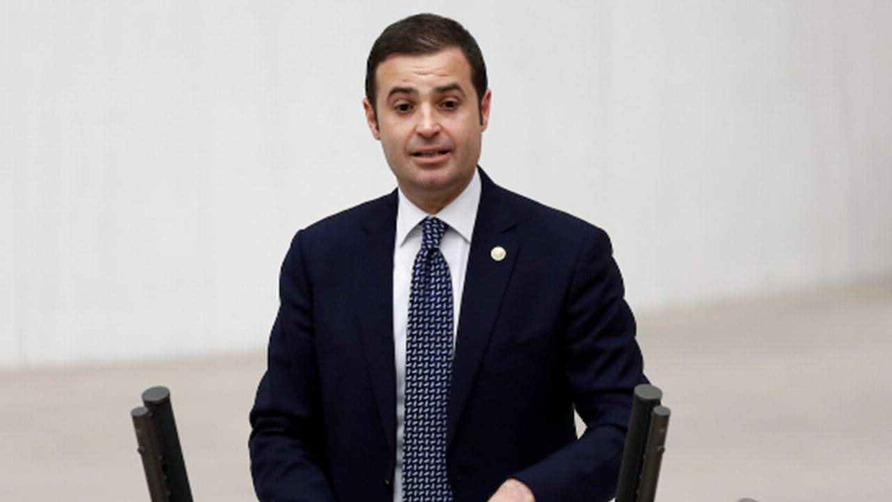 CHP'li Ahmet Akın'dan iktidara deprem soruları