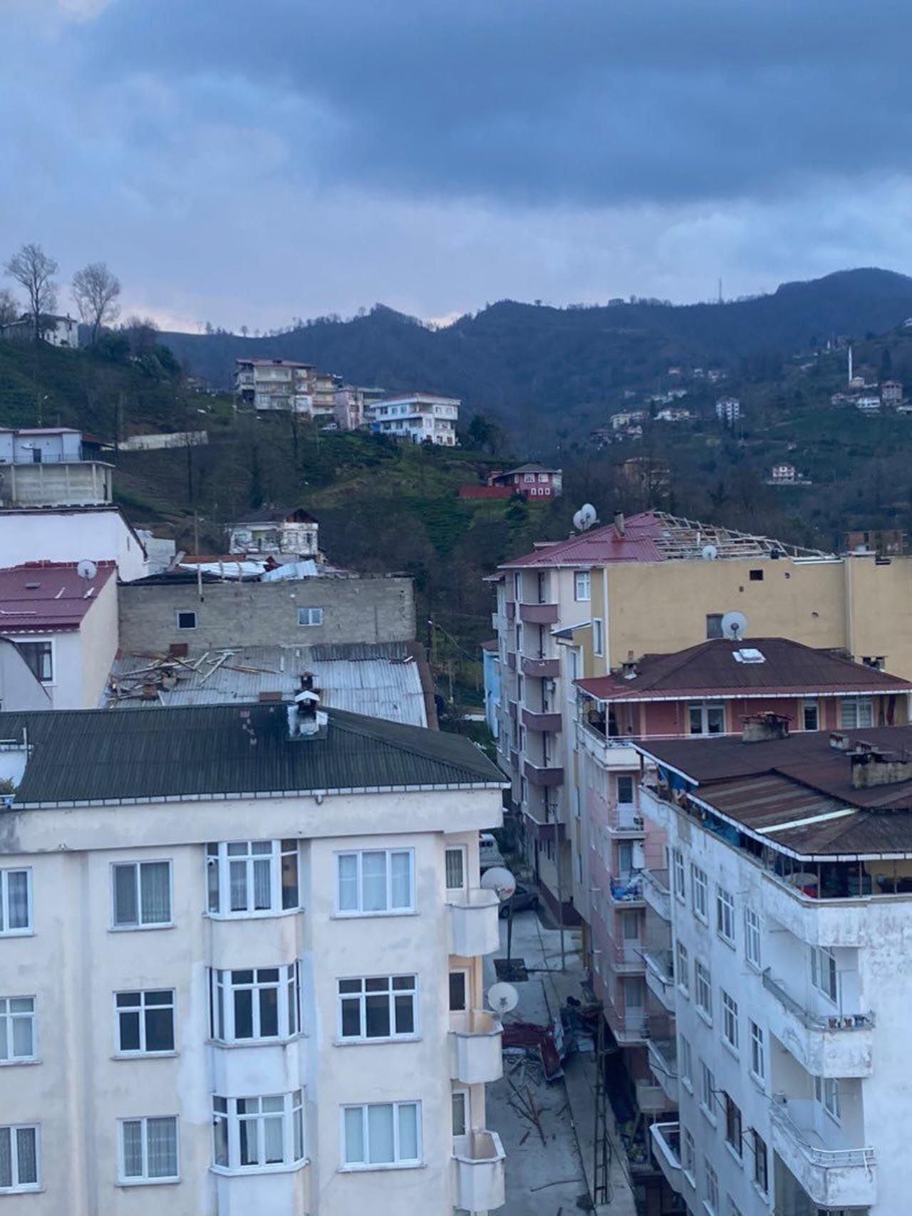 Fırtına ortalığı savaş alanına çevirdi - Resim: 3