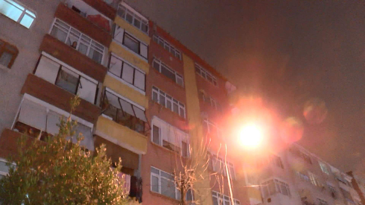İstanbul'da bir apartmanda çökme! Gece yarısı tahliye edildi