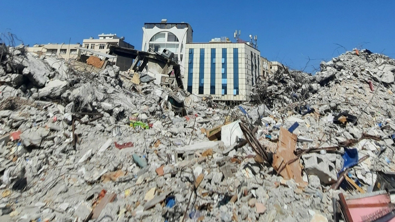 CHP'nin ''depremde kaybolan insanlar araştırılsın'' önergesi reddedildi
