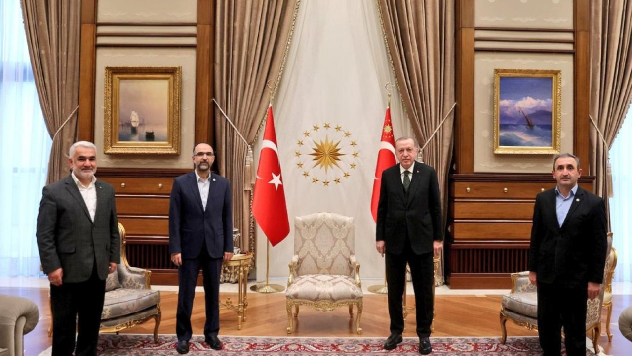 AK Parti'den Hüda Par'a Erdoğan ziyareti