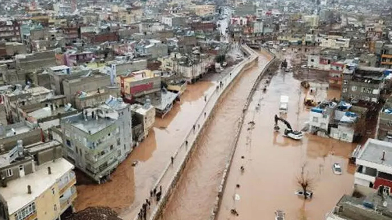 Sel felaketinin yaşandığı Şanlıurfa'da okullar yarın da tatil edildi