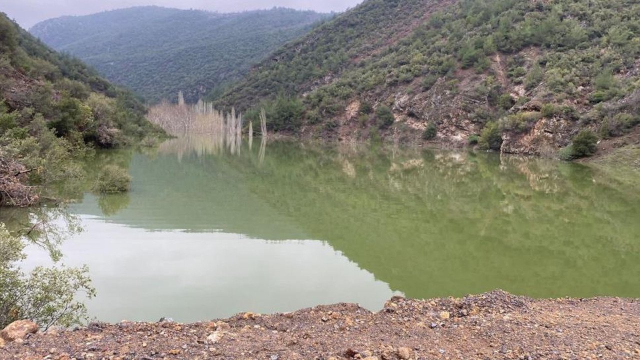 Depremin oluşturduğu göl alarma geçirdi: 5 köy tahliye edildi