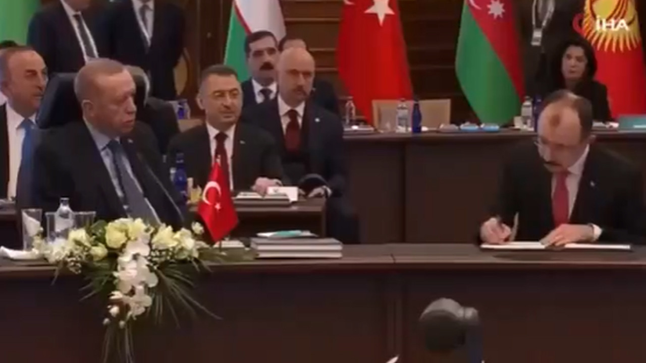 Erdoğan'dan Bakan Muş'a ''imza'' fırçası