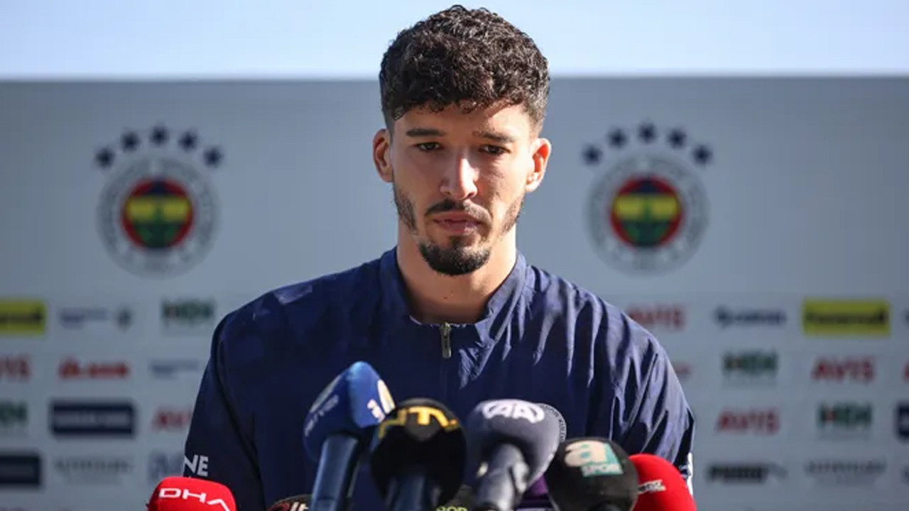 Fenerbahçe'de Altay Bayındır imzayı attı!
