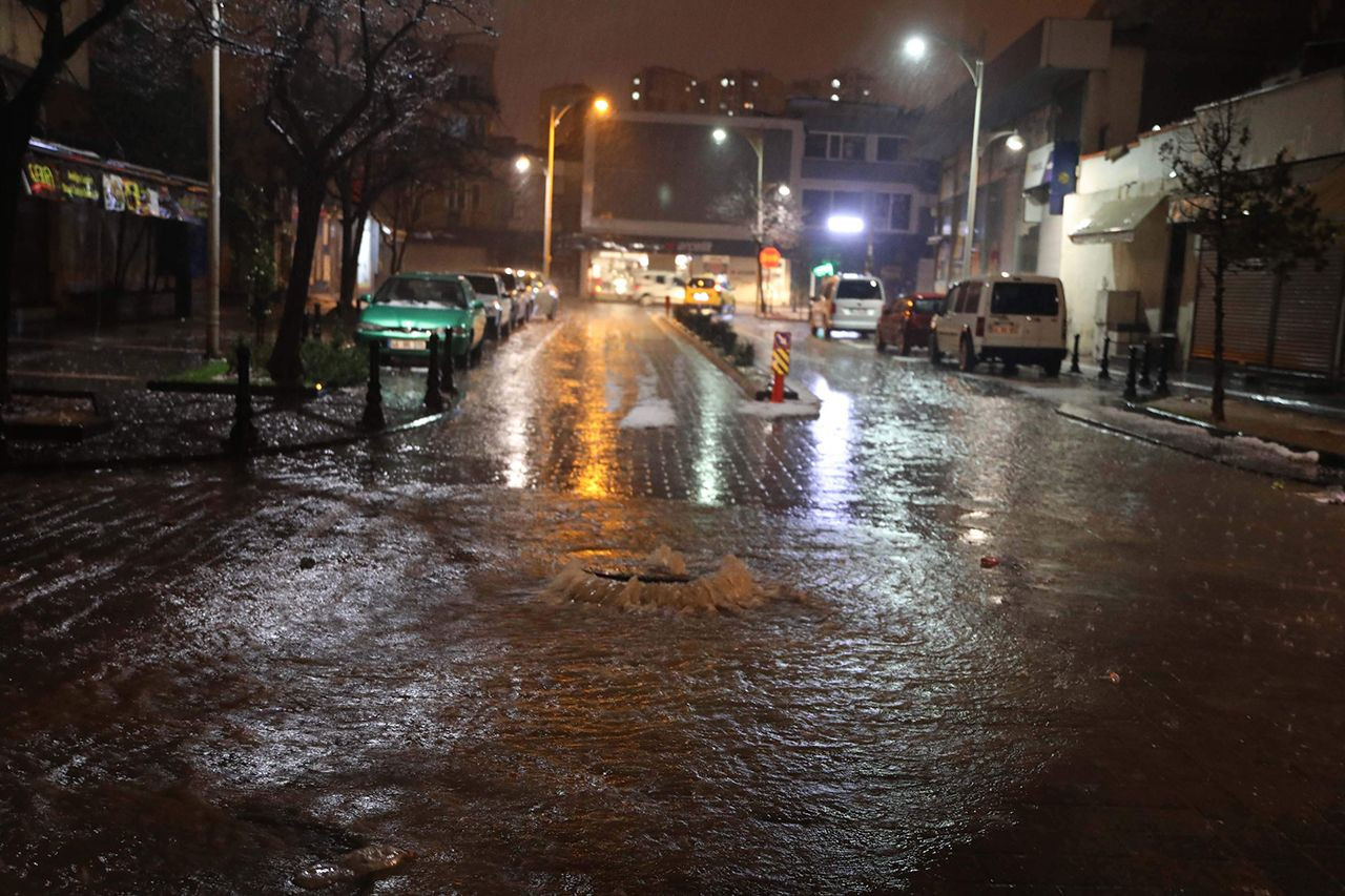 Önce deprem, sonra sel, şimdi de dolu vurdu! - Resim: 3