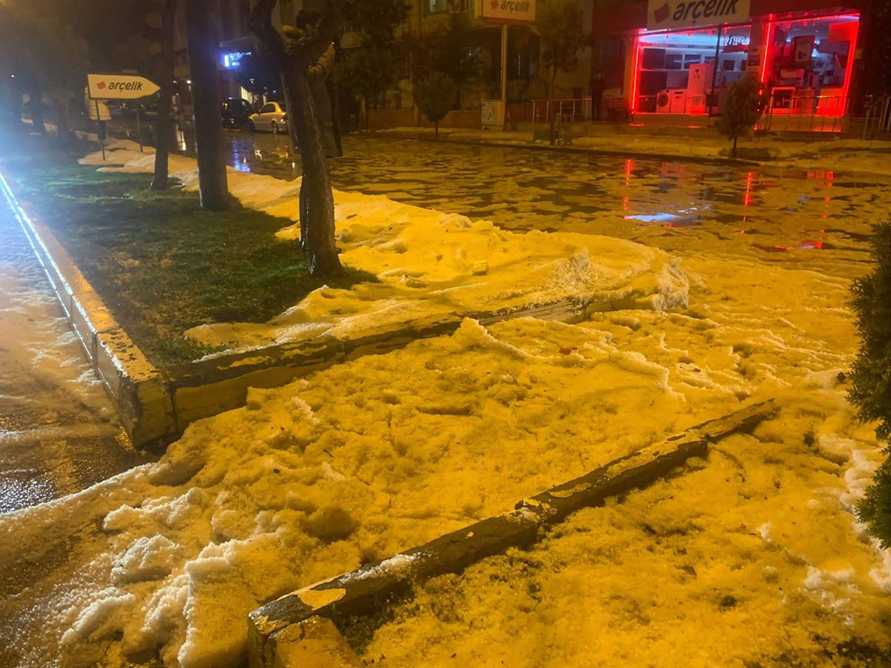 Önce deprem, sonra sel, şimdi de dolu vurdu! - Resim: 1