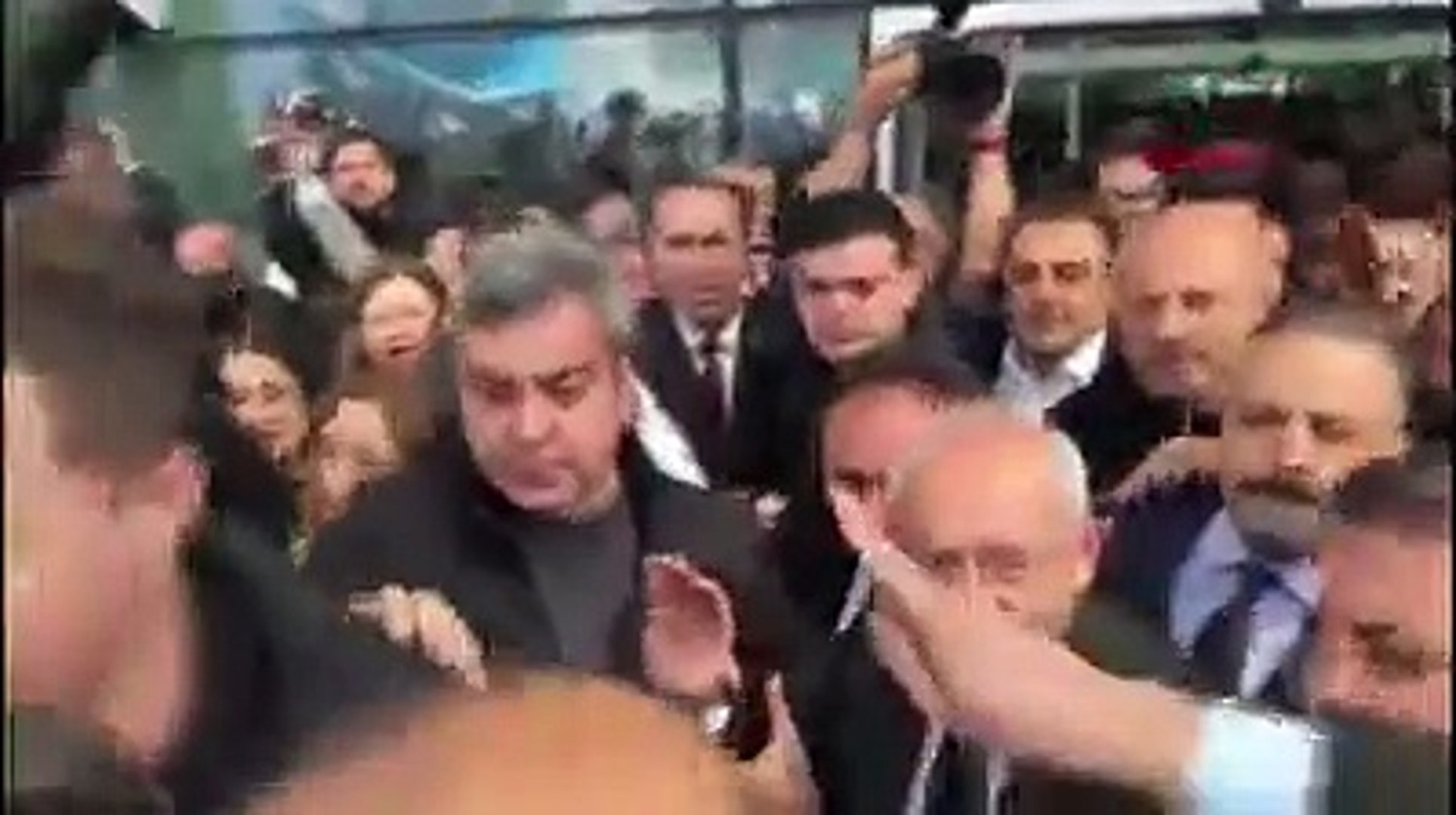 İzmir’de Kılıçdaroğlu’na sevgi seli