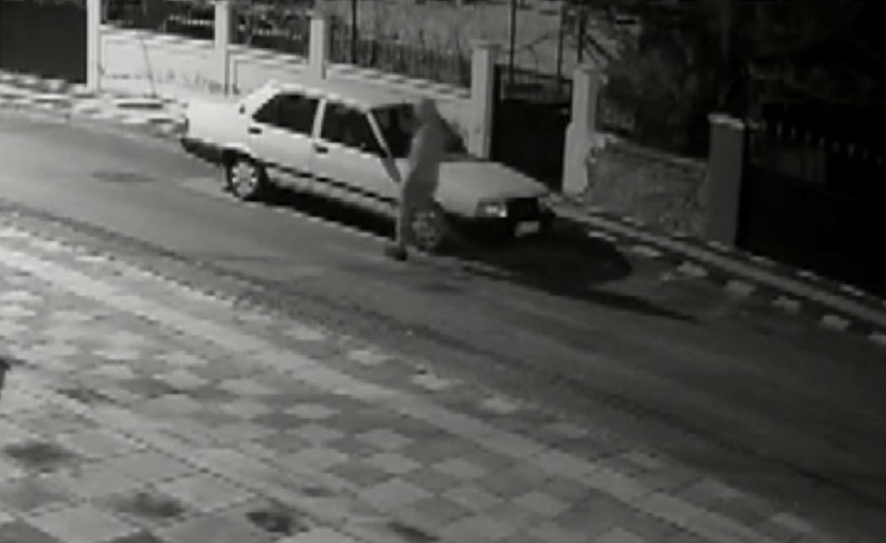 Otomobil hırsızlarını bu görüntüler yakalattı - Resim: 2