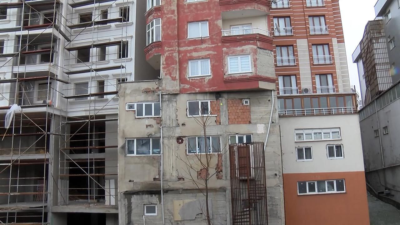 Sosyal medyanın konuştuğu ilginç bina yıkılıyor - Resim: 3