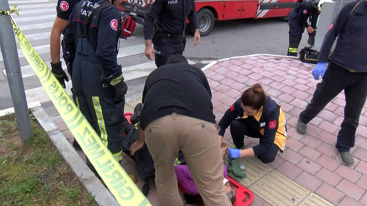 Korkunç kaza! Yardımlarına itfaiye yetişti - Resim: 1