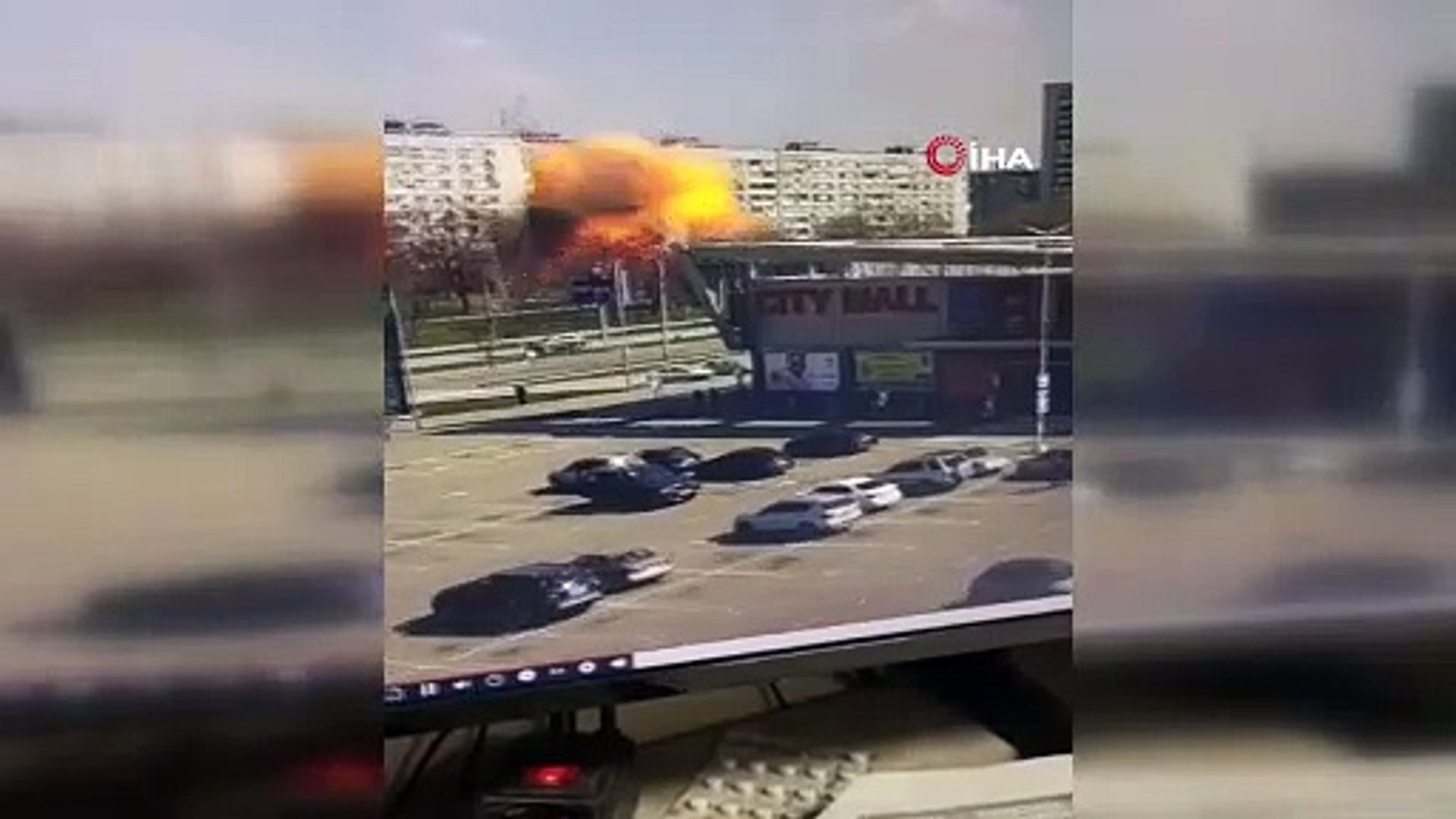 Rusya, yine sivilleri katletti! 9 katlı apartman vuruldu, çok sayıda ölü var