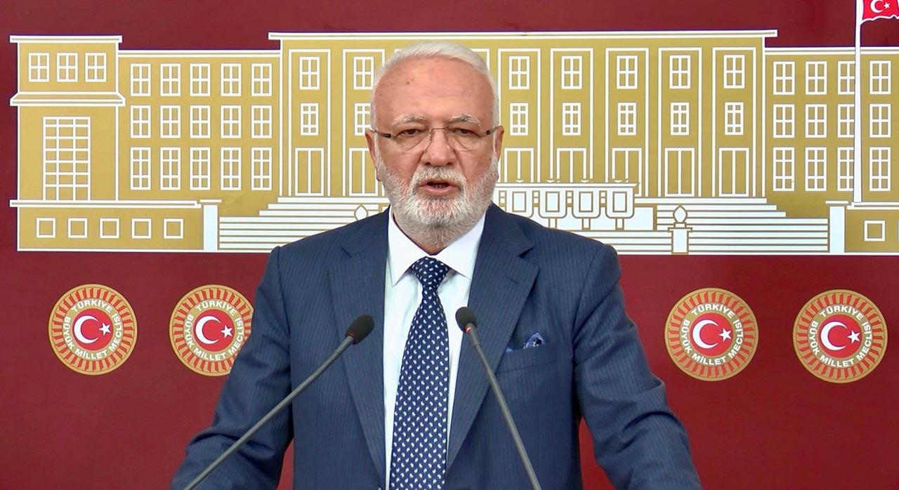 AK Parti Grup Başkanvekili Mustafa Elitaş