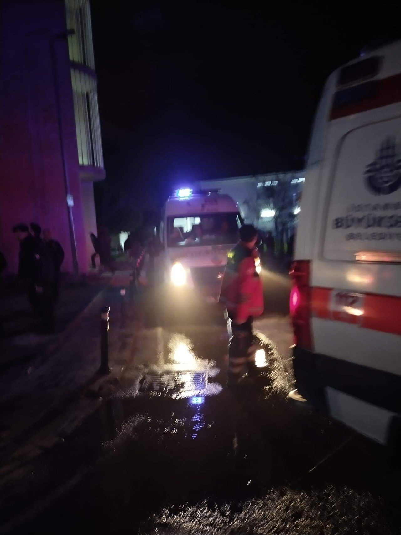 İstanbul'da hastanede yangın! 1 hasta öldü - Resim: 4
