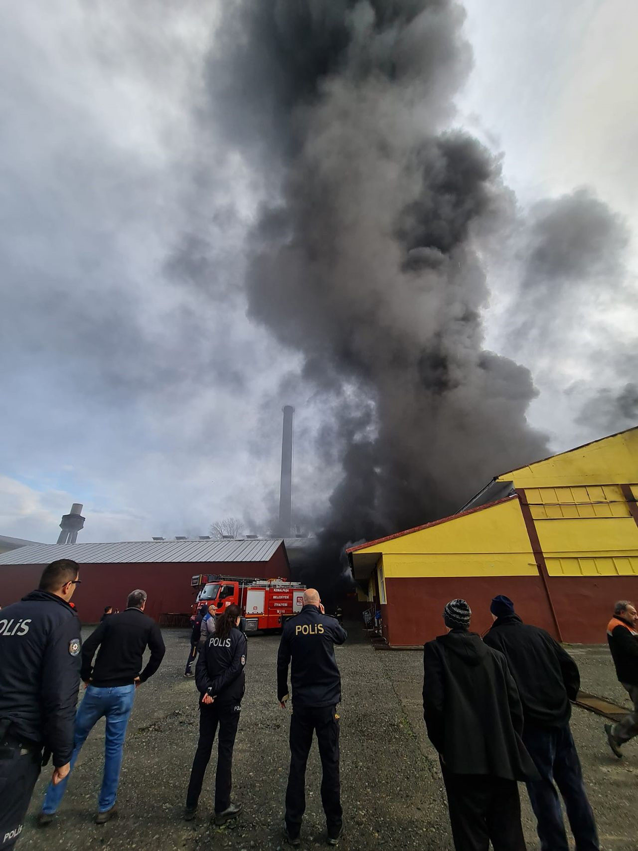 ÇAYKUR Fabrikası'nda yangın! Alevler gökyüzüne ulaştı - Resim: 3