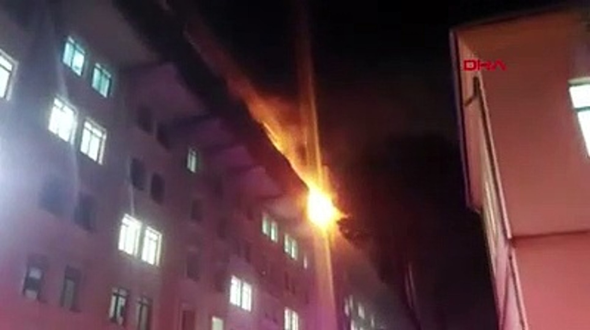 İstanbul'da hastanenin ameliyathane katında yangın!