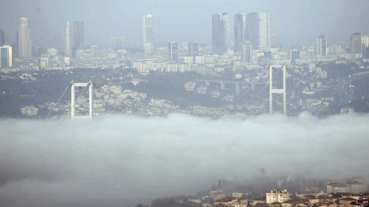 Yoğun sis İstanbul'da deniz ulaşımını vurdu: Seferler iptal!