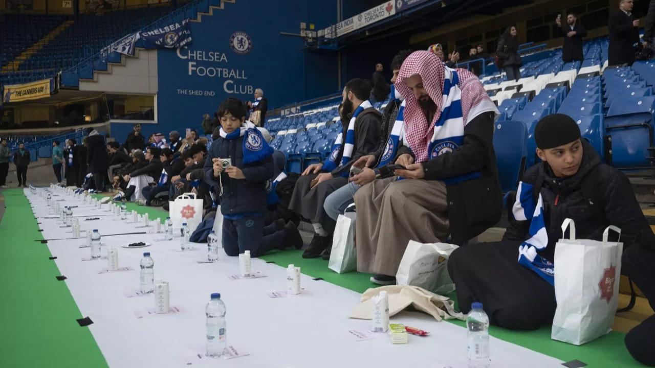 Chelsea'den bir ilk: Stamford Bridge'de iftar