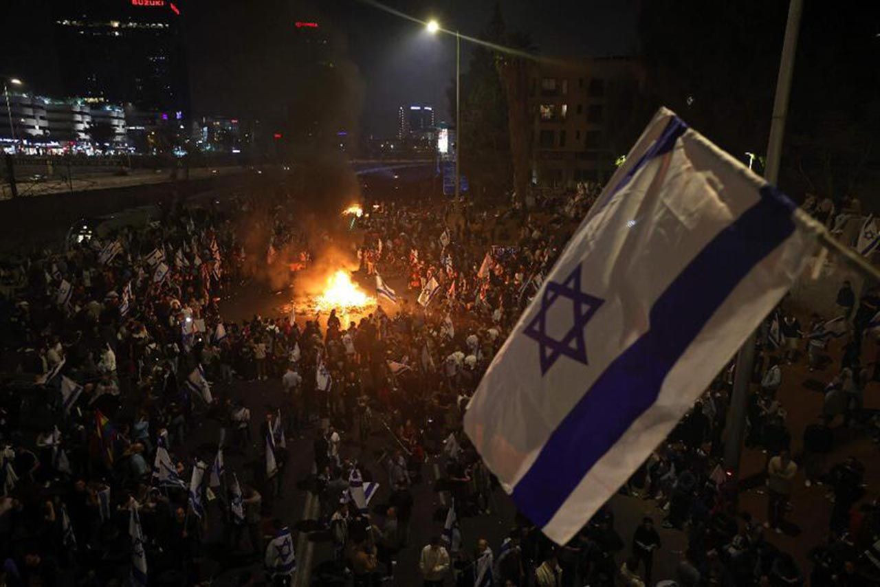İsrail'de ortalık karıştı: Yargı reformu için sokağa döküldüler - Resim: 4