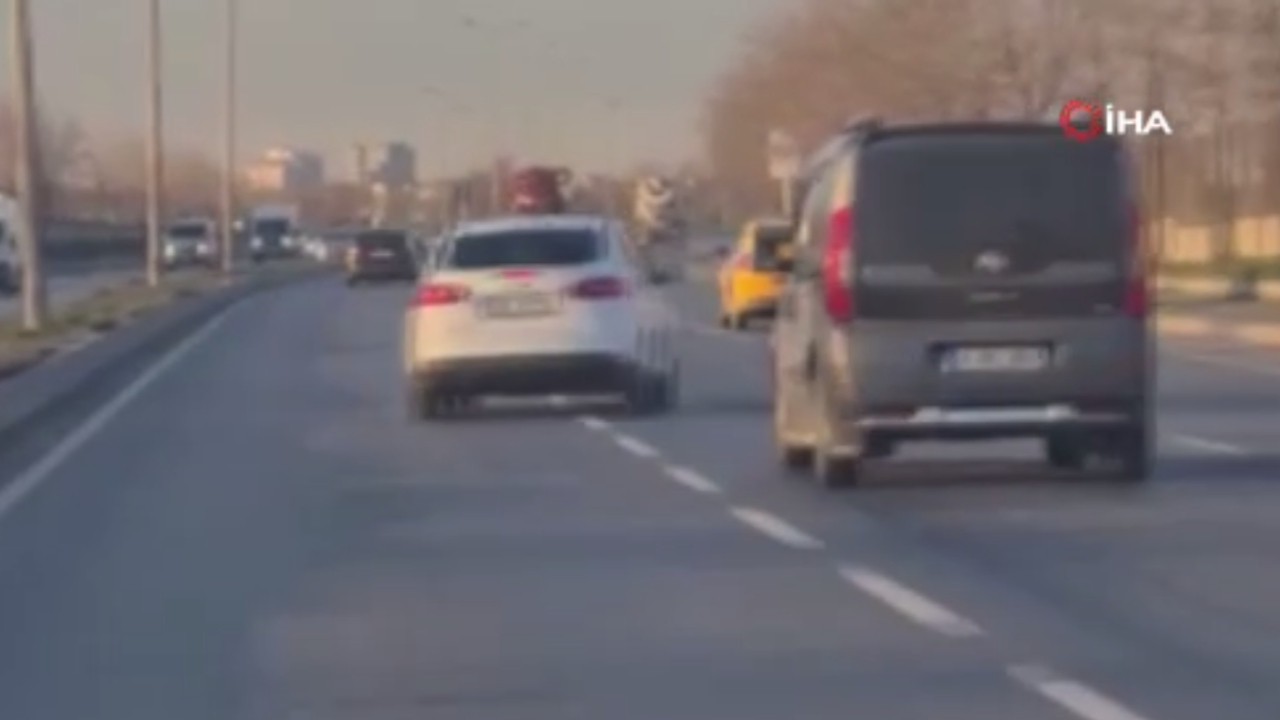 İstanbul trafiğinde trafik magandası kamerada