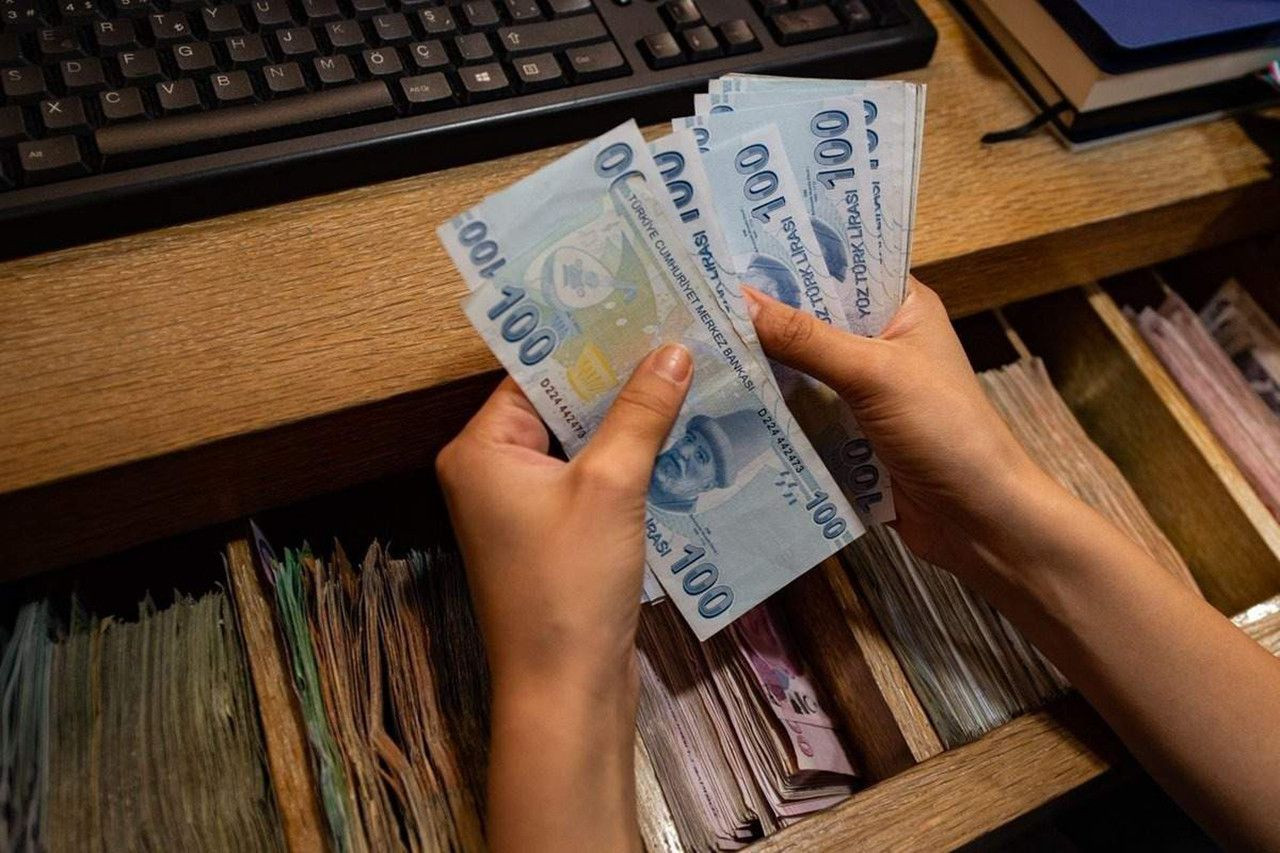 Seçim öncesi asgari ücrete ve memura ek zam göründü - Resim: 4