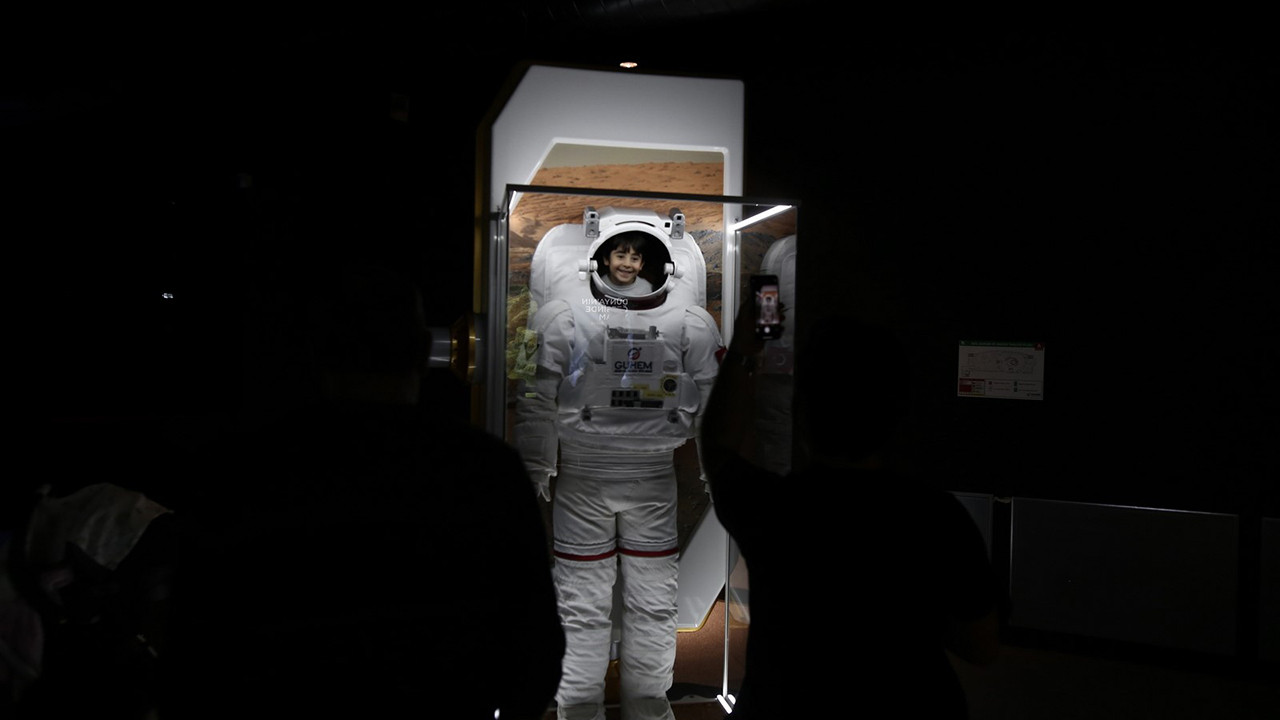 Ünlü astronotlardan yıllar sonra gelen ''kozmik'' itiraflar