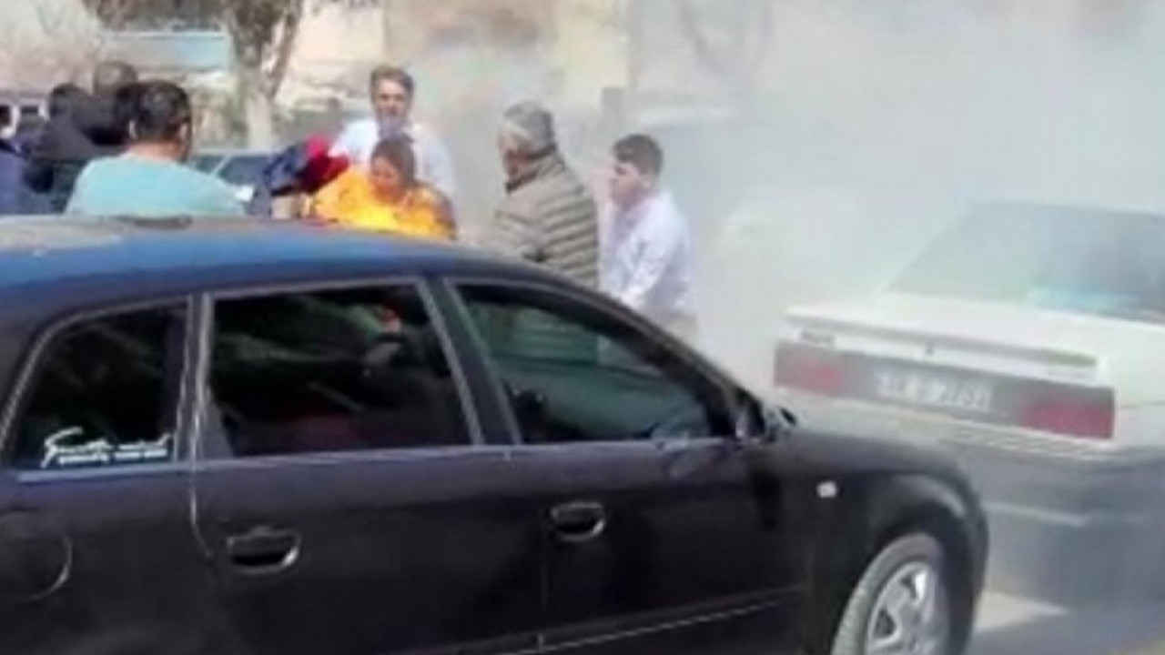 Kayseri'de korku dolu anlar: Belediye önünde kendini ateşe verdi