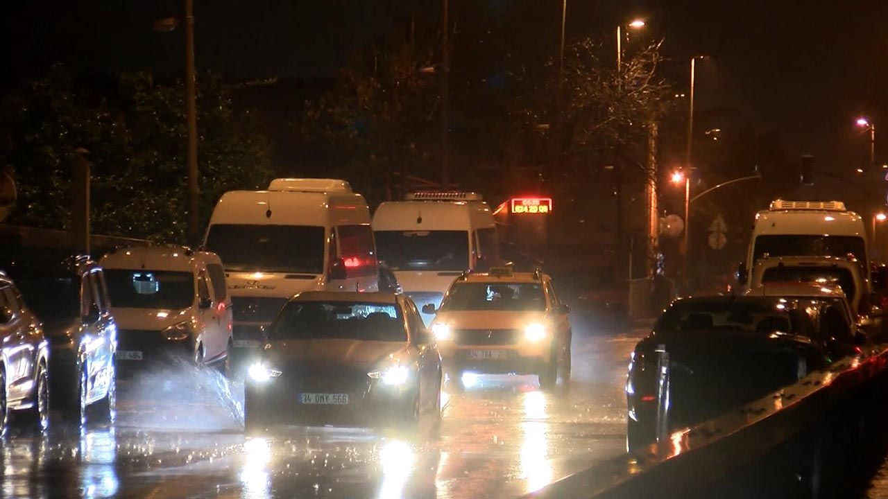 İstanbul'da beklenen yağış başladı - Resim: 3