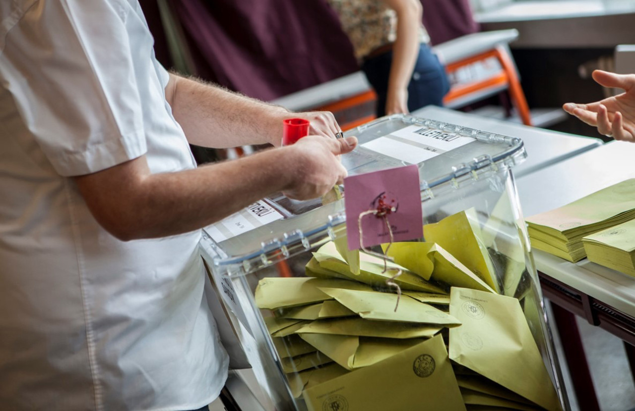 30 büyükşehirdeki son seçim anketi açıklandı