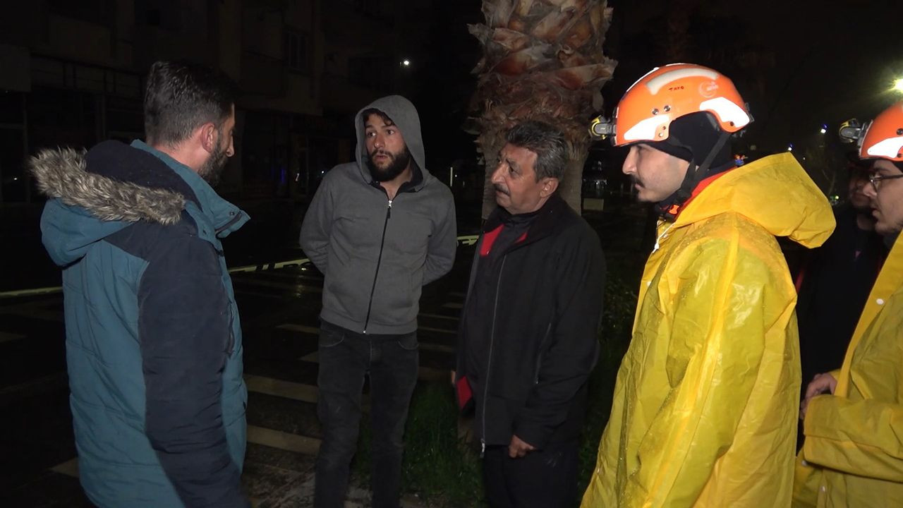 Deprem bölgesinde korku dolu gece! - Resim: 2