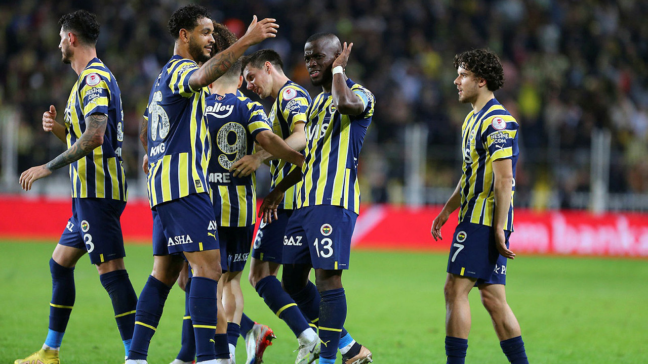 Derbi öncesinde Fenerbahçe'de kriz! Yıldız futbolcu