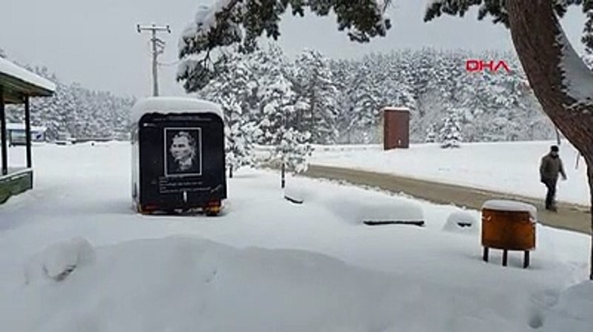 Fotoğraflar Türkiye'den! Kar kalınlığı yarım metreye ulaştı