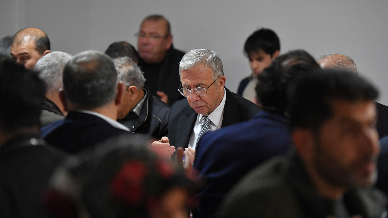 Mansur Yavaş Solfasol Mahallesi'ndeki hak sahipleriyle buluştu