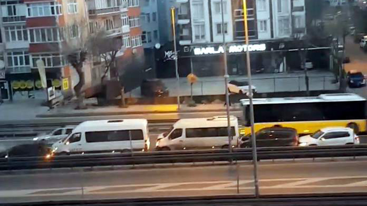 İstanbul'da büyük kaza! Bir araç arızalandı, 5 araç kaza yaptı