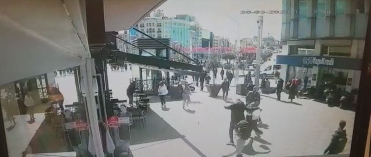 Taksim Meydanı’nda turist kadına kapkaç kamerada - Resim: 3