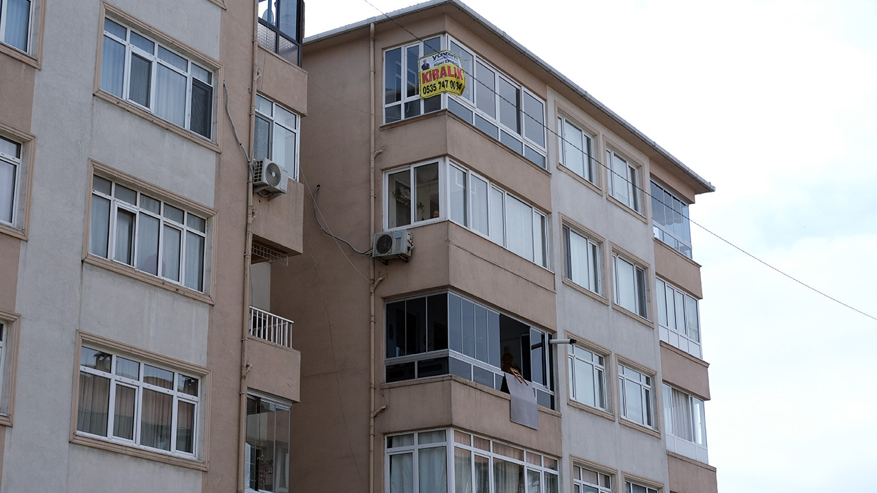 Kiralık ve satılık ilanlarını deprem vurdu! Bu ilçelerdeki evler boş kaldı