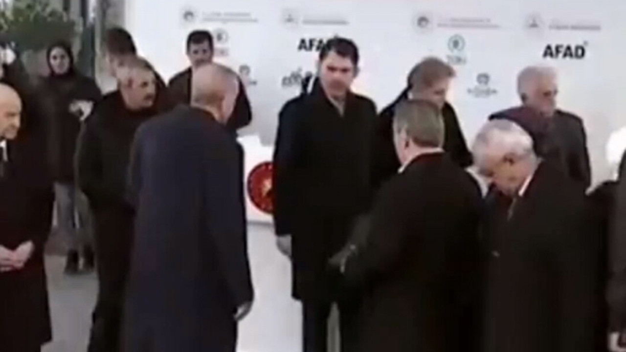 Erdoğan'dan temel atma töreninde sunucuya fırça