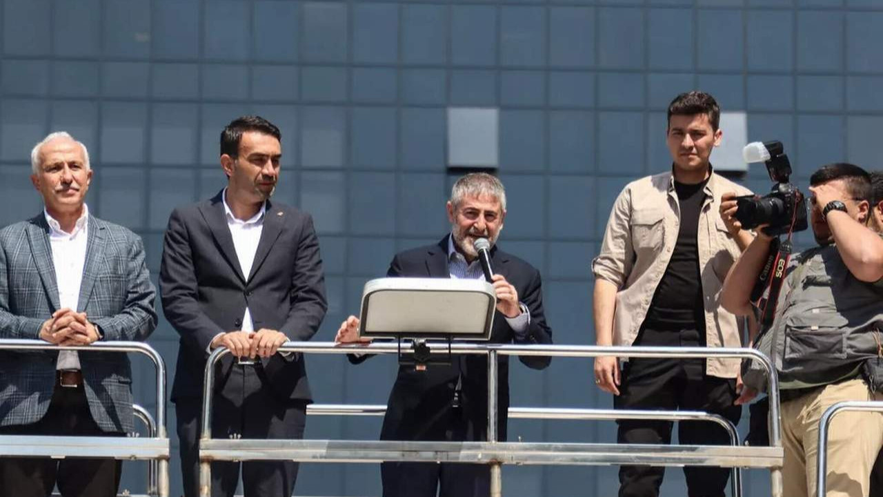Bakan Nebati'den yeni soğan cücüğü açıklaması: ''Söyleyince kızdılar''
