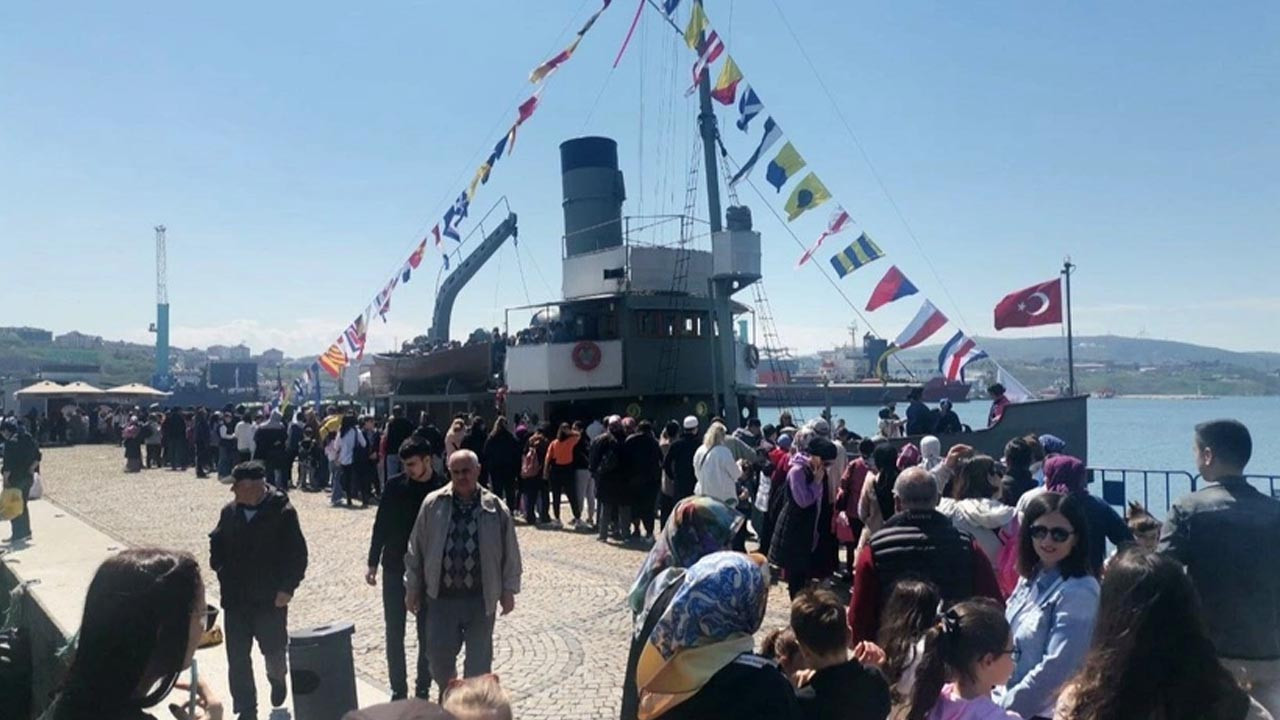 TCG Nusret mayın gemisi Bandırma'da