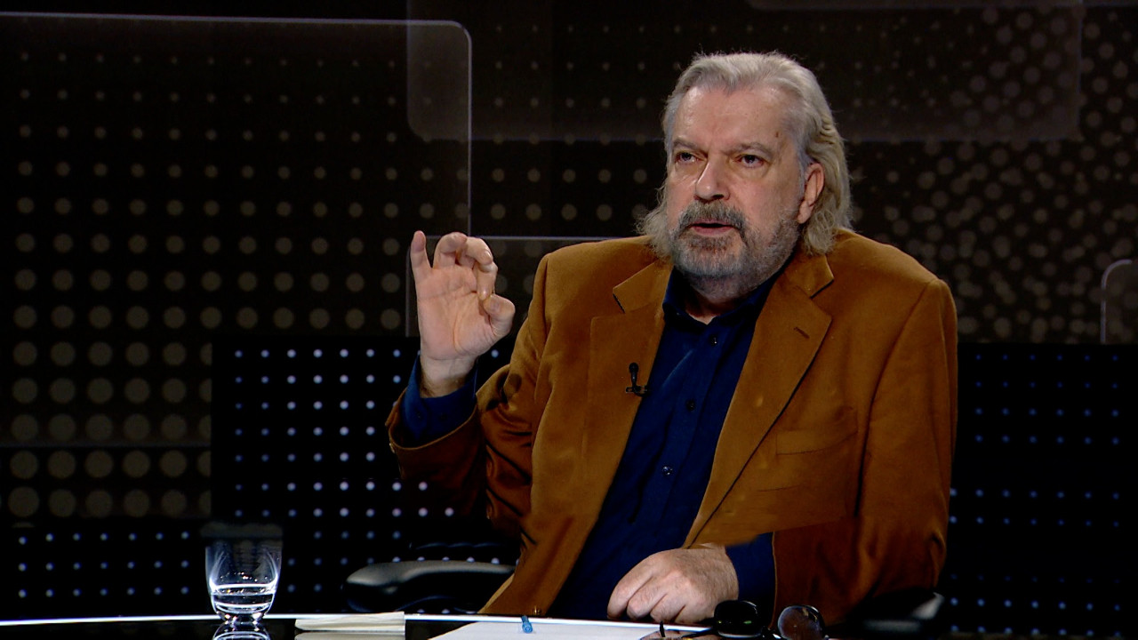 Hakan Bayrakçı: ''2-3 puan değil, 7-8 puan farkla kazanacak''