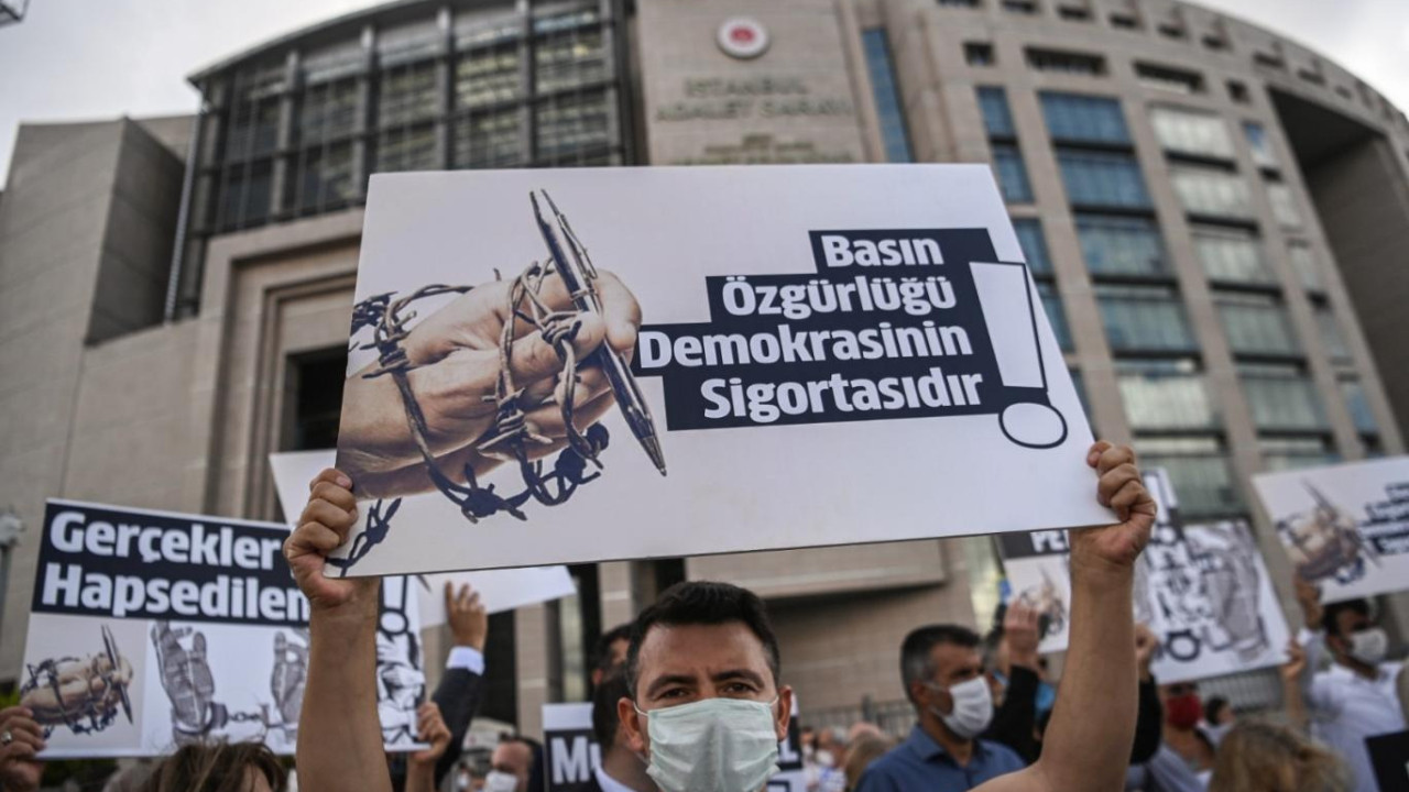 Türkiye basın özgürlüğü liginde dibi gördü