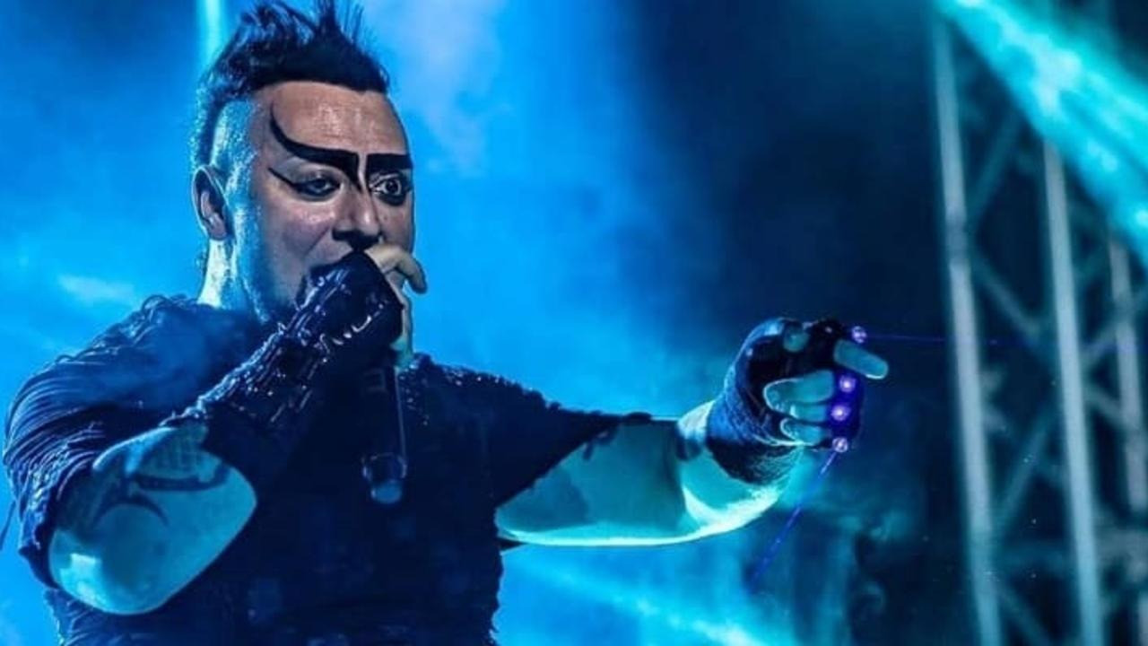 Hayko Cepkin hoyunun rengini açıkladı