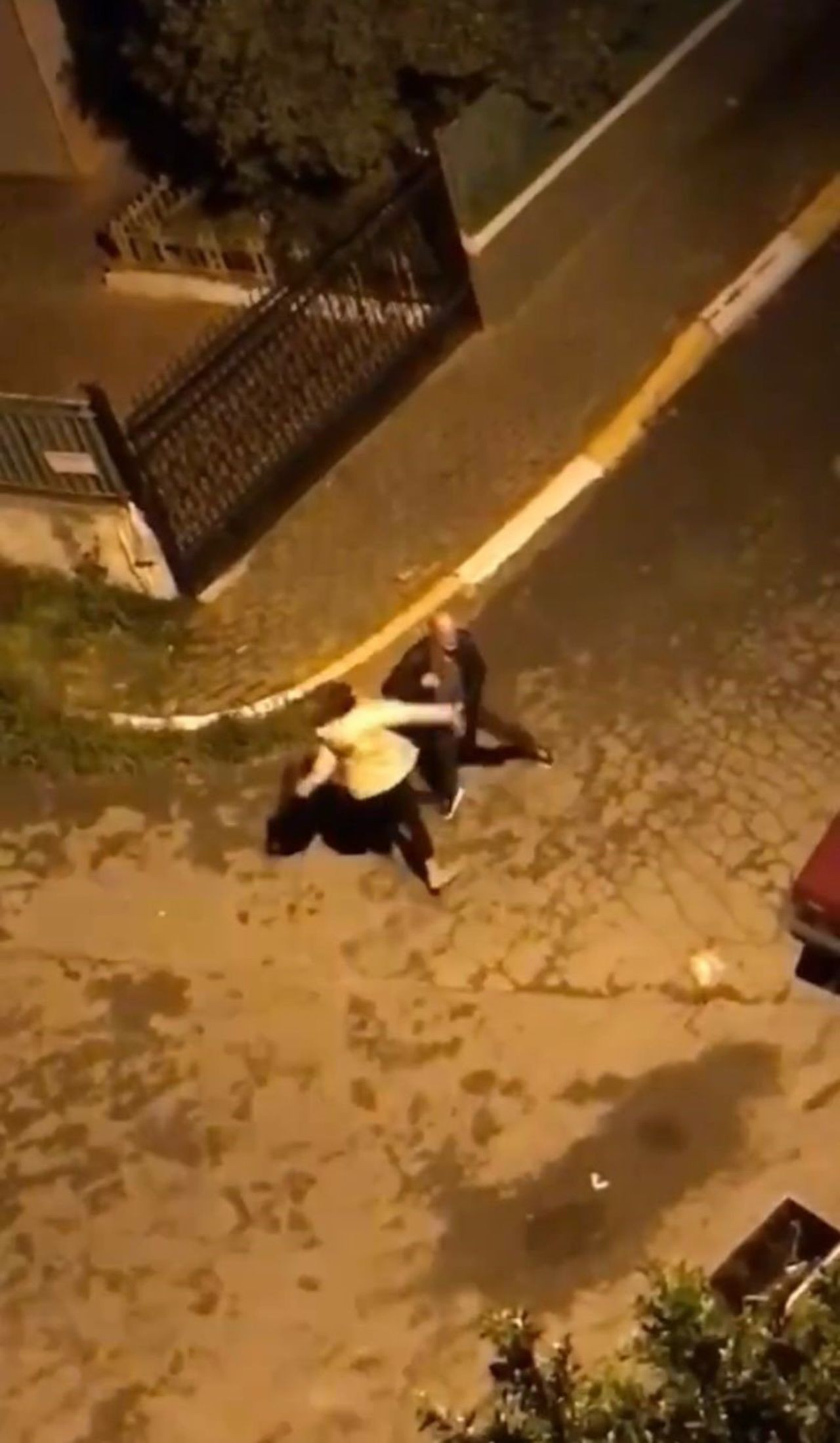 Bu sefer şiddet uygulayan kadın, şiddet gören erkekti...