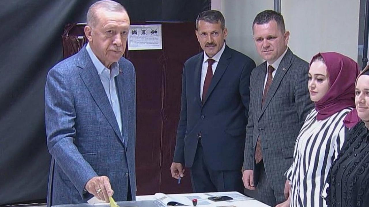 Erdoğan'dan sandıklar kapandıktan sonra ilk mesaj